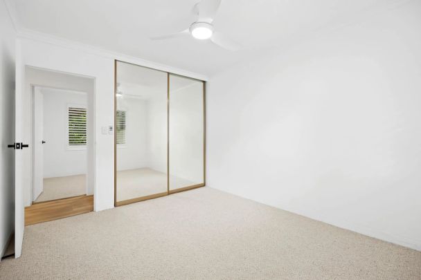 Prime Freshwater Living – Coastal Convenience at its Best - Photo 1