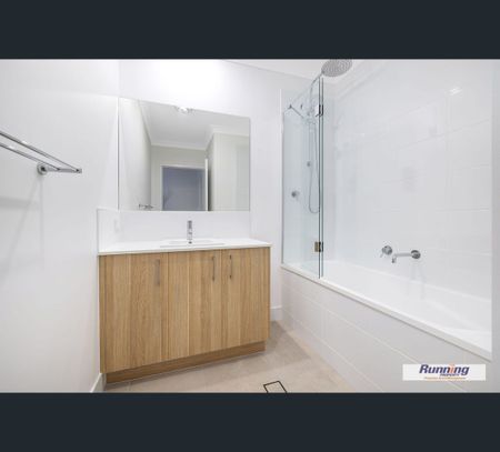 18 Brookdale Court, Carina, Qld 4152 - Photo 5