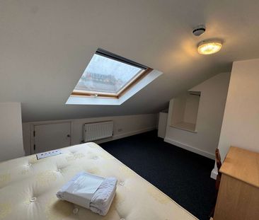 Southampton Street Room 2 - Photo 4