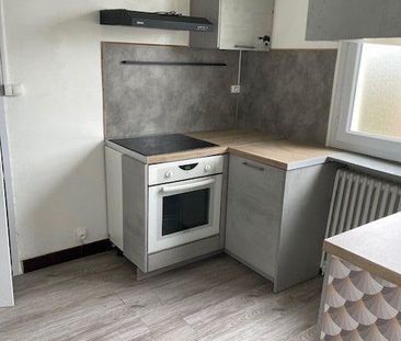 Location Appartement 3 pièces 69m² EU 76260 - Photo 1