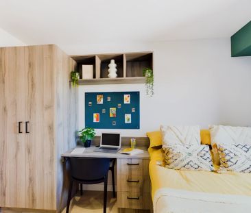 Diamond Studio with Courtyard - Photo 6