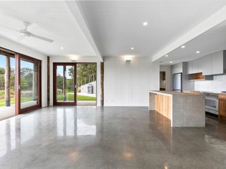 The Epitome of Country Living - Photo 2