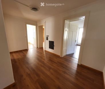 Helle 4.5-Zimmer-Wohnung im Zentrum von Trun - Photo 4