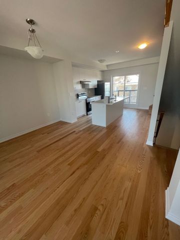 For Lease - 5993 Saigon Street, Mississauga, Ontario - Photo 4