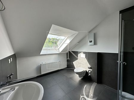 Erstbezug nach Modernisierung von heller gemütlicher DG-Wohnung - Foto 5