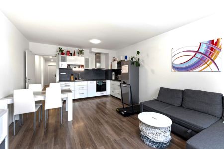 Pronájem bytu 3+kk • 67 m² bez realitkyŽalanského, Praha - Řepy - Fotografie 2