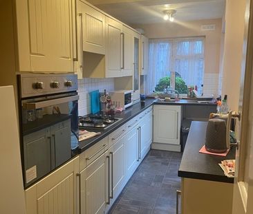 Room in a Shared House, Dartnell Road, CR0 - Photo 3
