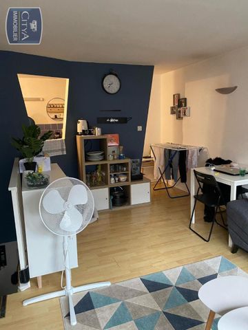 Location Appartement 2 pièces 35m² LILLE 59000 - Photo 2
