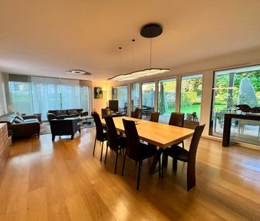 A louer: Grand appartement de standing avec terrasses et jardin - Photo 6