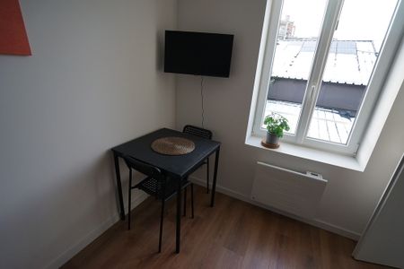 LILLE - APPARTEMENT - T1 MEUBLE - Photo 4