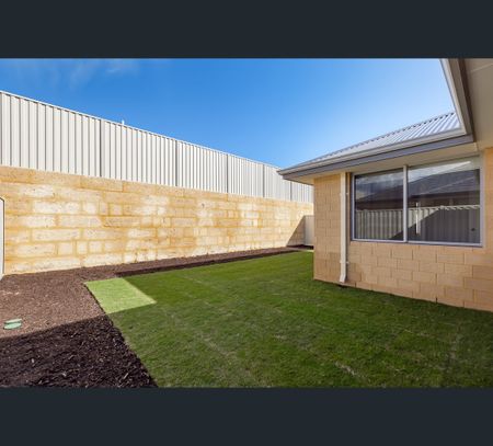 94 Moncrieff Parade, Golden Bay, WA 6174 - Photo 5