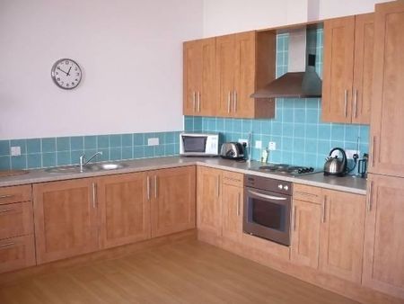 2 bedroom flat to rent - Photo 3