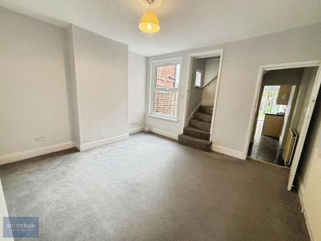 2 bedroom terraced house to rent - Photo 2