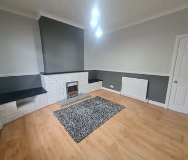 Lower Oxford Street, Castleford - Photo 2