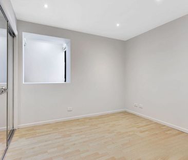 Classic 2Br Townhouse in Maribyrnong! - Photo 1