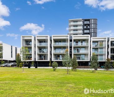 Seconds from westfield. - Photo 4