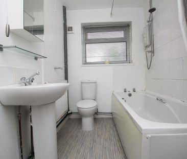 2 bedroom terraced house to rent - Photo 6