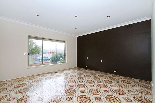 Well Presented 3 Bedroom Home! - Photo 1