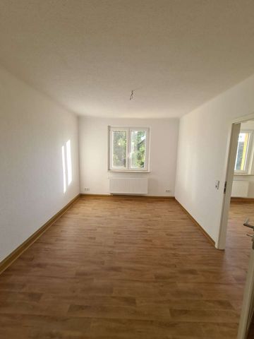 Geräumige Familien-Wohnung mit Garten! - Photo 2