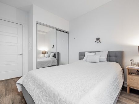 For Lease - 301 Sea Ray Avenue Unit# C416, Innisfil, Ontario - Photo 2