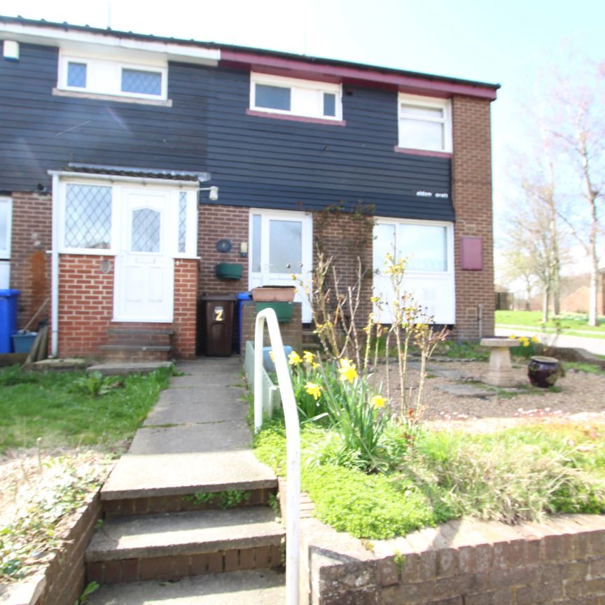 Aldam Croft, Sheffield, S17 - Photo 1