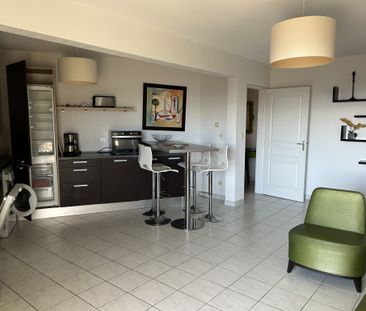 Location Appartement 2 pièces 56m² NICE 06200 - Photo 6