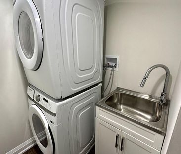 For Lease - 11 Law Crescent Unit# Lower Level Apartment, Richmond H... - Photo 6