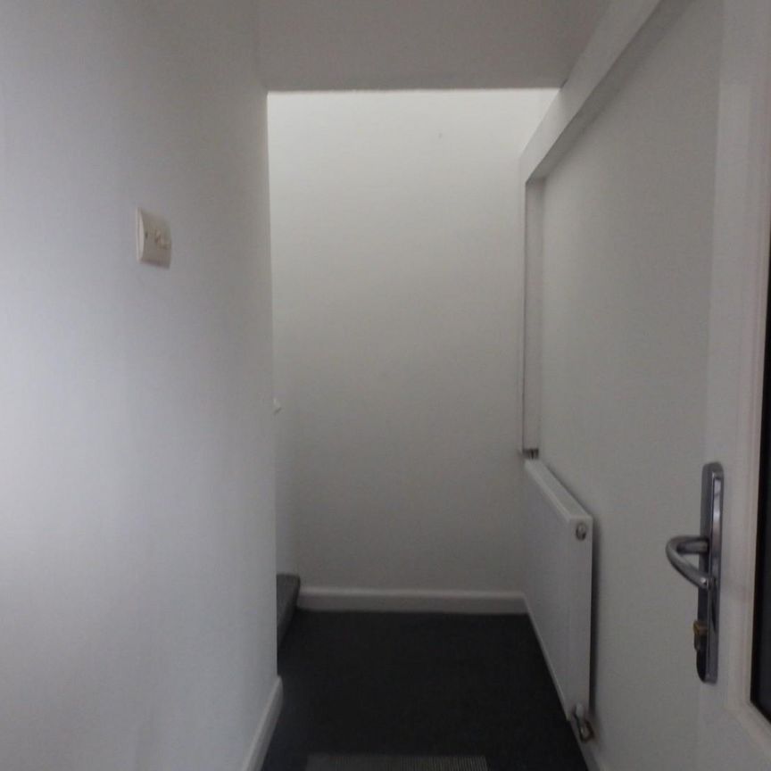 2 bedroom House To Let Total Size: 1034 SQ FT - Photo 1