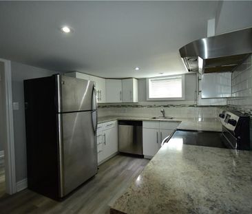 For Lease - 2176 Queensway Drive Unit# 2, Burlington, Ontario - Photo 6