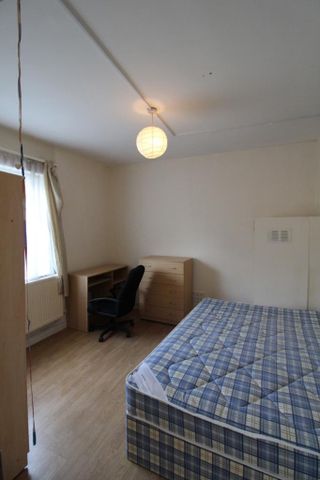 5 bedroom semi-detached house to rent - Photo 5