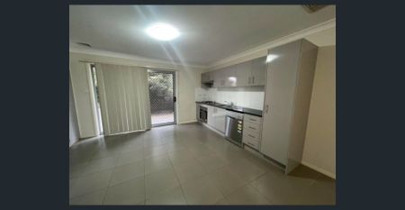 Picture perfect townhouse! - Photo 4