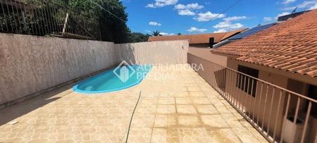 Casa com 3 quartos e 234m² para alugar em Petrópolis, Novo Hamburgo. - Foto 2