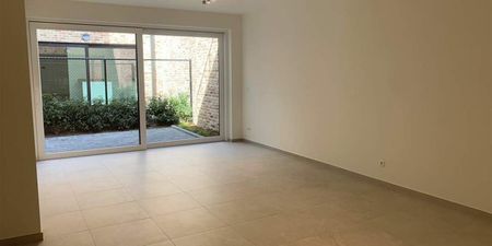 Appartement te huur in Bree voor € 875 met 1 slaapkamer - Photo 2