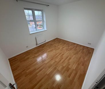 Price £1,200 pcm - Available Now - Unfurnished - Photo 6