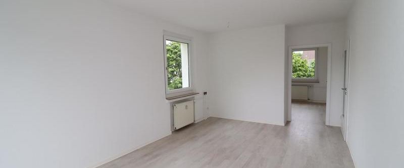 Sommer, Sonne und Balkonien! 3 Zimmer/Küche/ Bad - Foto 1