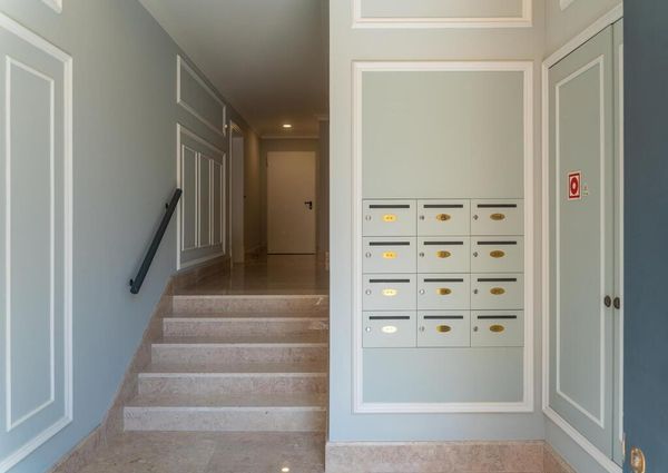 1 Bedroom Apartment with swimming pool, Janelas Verdes, Lisboa