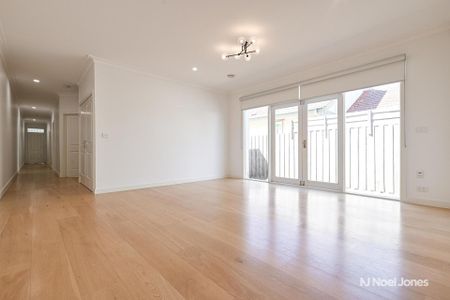 27 Wilmot Street, MALVERN EAST - Photo 3