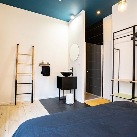 Room at Laport 4 - Photo 3