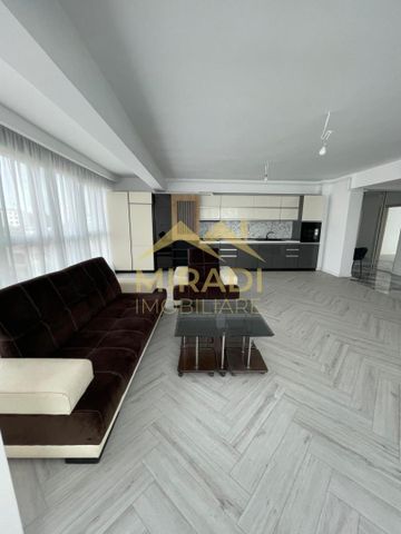 Inchirieri Apartamente 3 camere Bucuresti - Fotografie 3