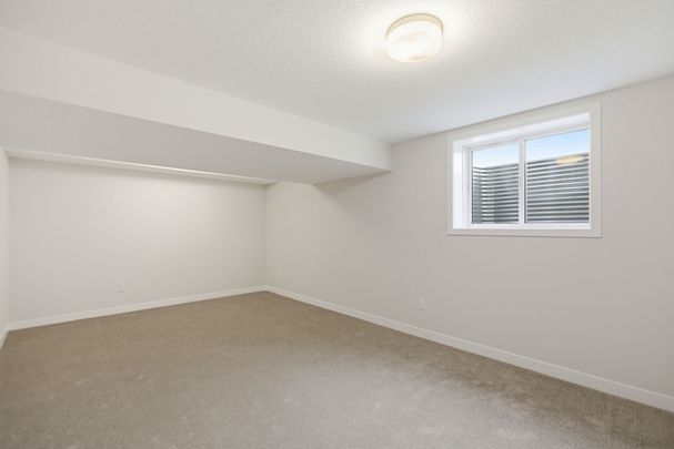For Lease - 984 De Pencier Drive, North Grenville, Ontario - Photo 1