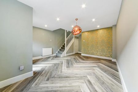 3 bedroom townhouse to rent - Photo 3