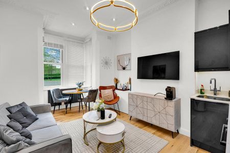 2 bedroom flat to rent - Photo 3