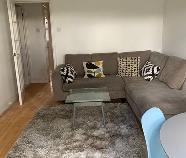 1 Bed Flat, Ferguson Close, E14 - Photo 3