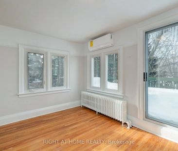 756 Coxwell Avenue #Upper - Photo 2