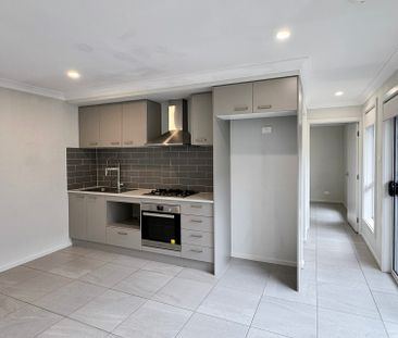 "Low-maintenance Living" - Photo 4