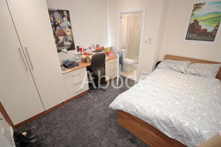 9 bedroom house to rent - Photo 3