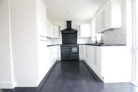 Weymouth Road, Hayes - Photo 4