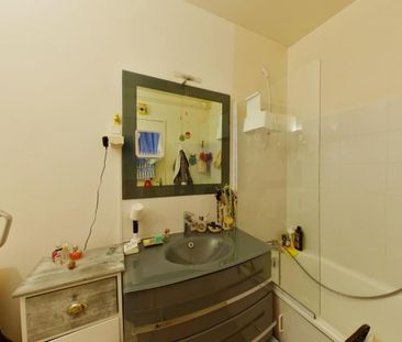 Location Appartement 2 pièces 45m² CHATELLERAULT 86100 - Photo 3