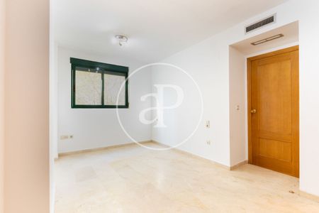 Flat for rent with views in Campanar (Valencia) - Photo 4