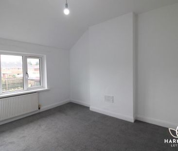 2 bedroom semi-detached house to rent - Photo 5